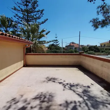Mansarda Aralia Apartamento Reitani